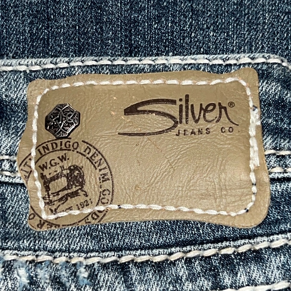 NWT SILVER JEANS👖 DISTRESSED RIPPED BOOTCUT TUESDAY JEANS Women’s 14 W34 L33 - Picture 12 of 15